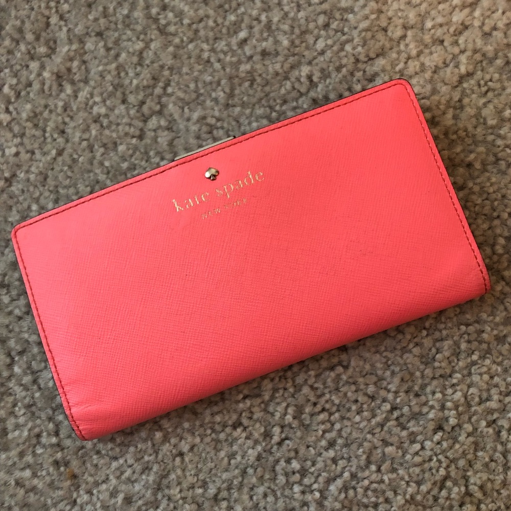 Hot Pint Kate Spade Wallet